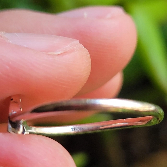 New Solid 925 Sterling Silver Celtic Triangle Ring - Picture 14 of 14